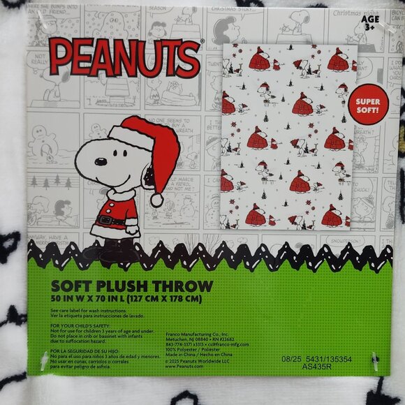 Peanuts Snoopy Soft Plush Throw Blanket 50" x 70" White & Red Winter Christmas - Picture 3 of 8